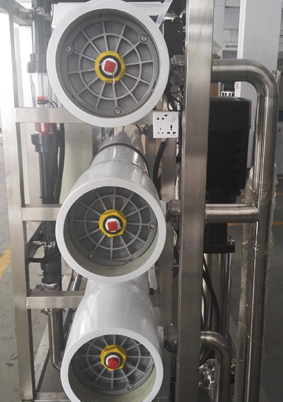 純化水設(shè)備反滲透膜更換 純化水設(shè)備反滲透膜更換